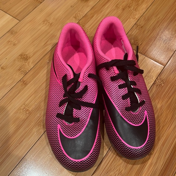 Nike Shoes Pair Of Pink And Black Nike Soccer Cleats And Shin